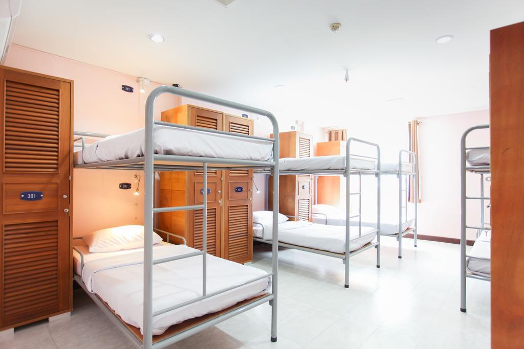 Hostel 8 Sukhumvit Soi 8 Bangkok Room photo